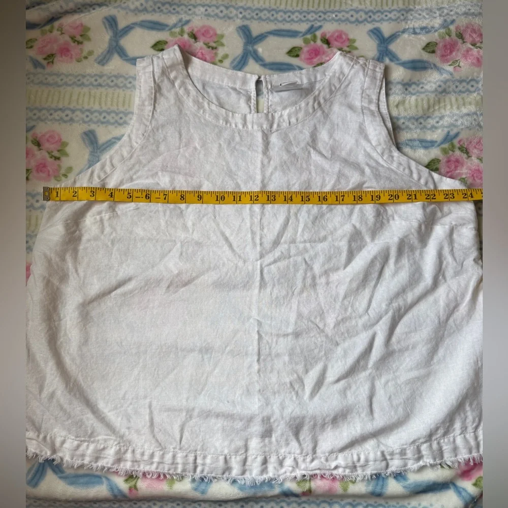 Liz Claiborne White linen Tank Top - Picture 2 of 6